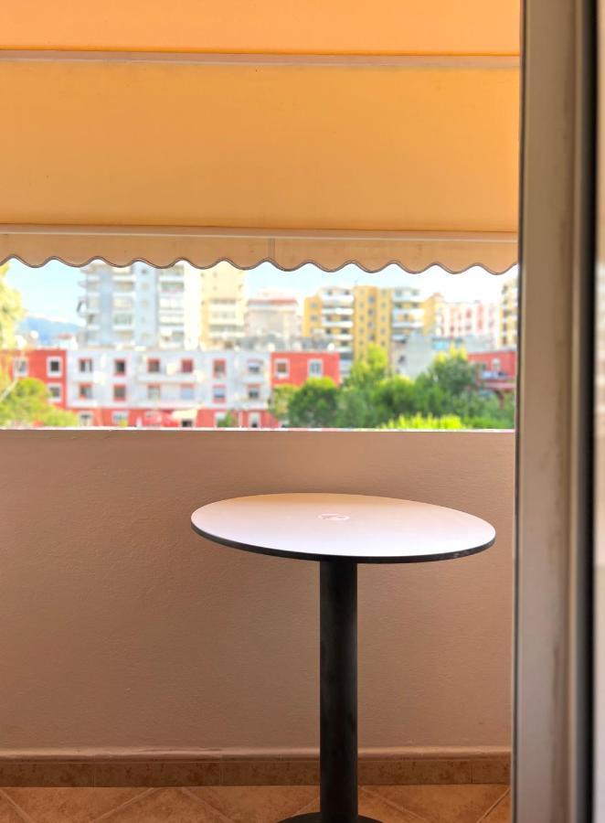 Sunkissed Centre Apartment Vlora Kültér fotó
