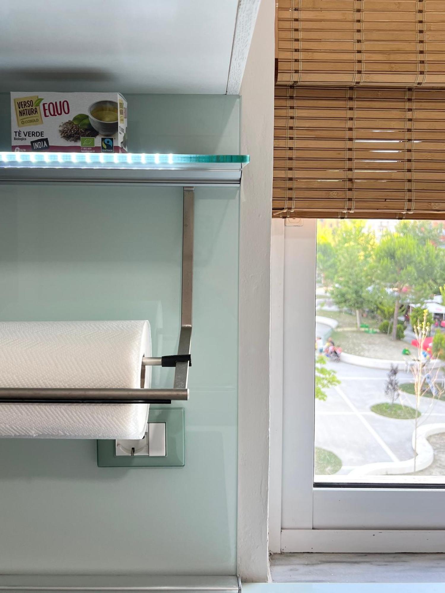 Sunkissed Centre Apartment Vlora Kültér fotó